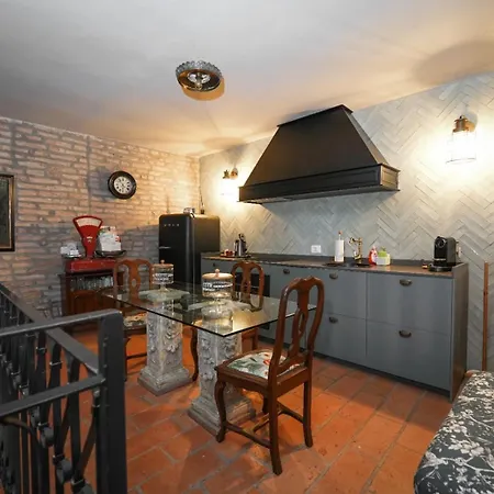 Guest house Borgogna 14