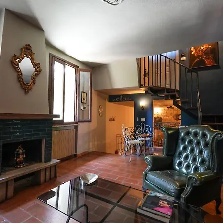 Guest house Borgogna 14 3*