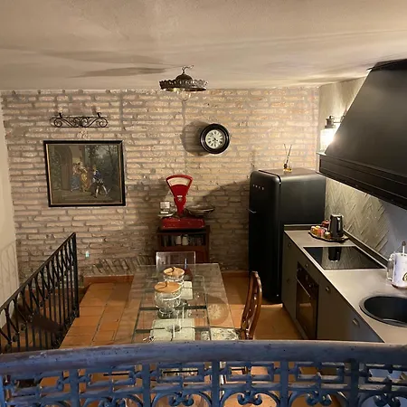 Pensjonat Borgogna 14 3*